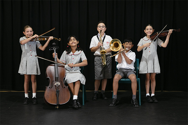 01-Co-curricular-Amadeus 01-Co-curricular-Amadeus